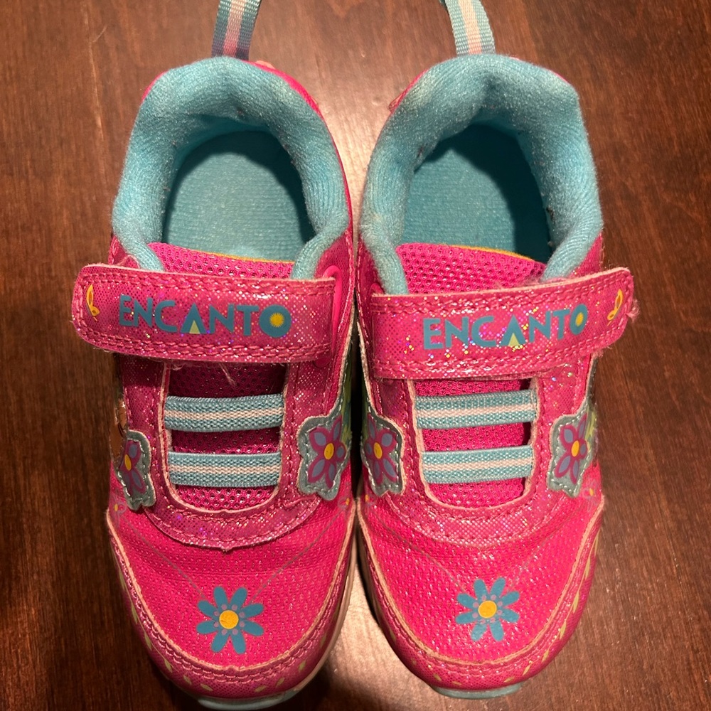Encanto light up shoes, size 9 toddler